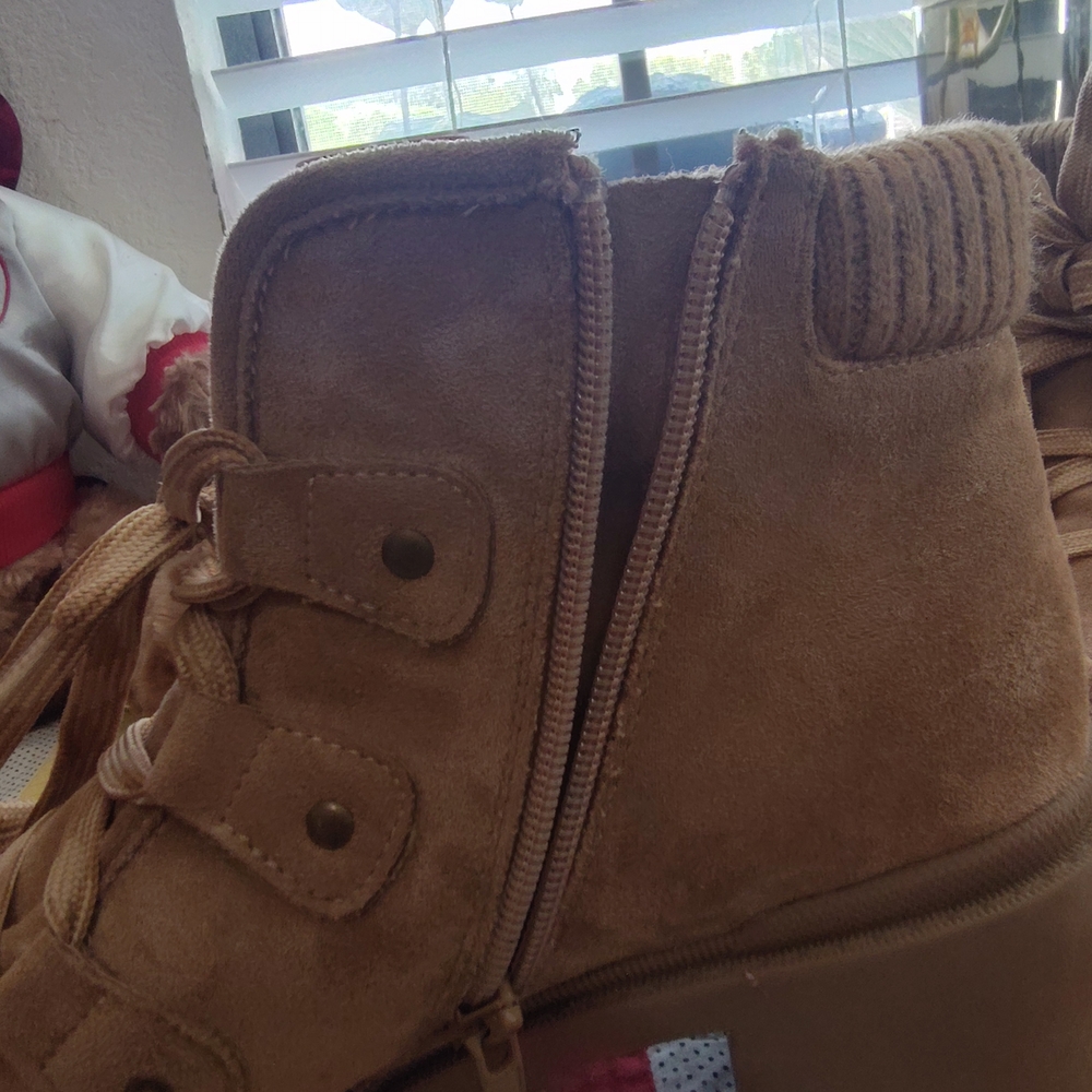 Brooks Women's Lace Up Tan Boots - Picture 6 of 10